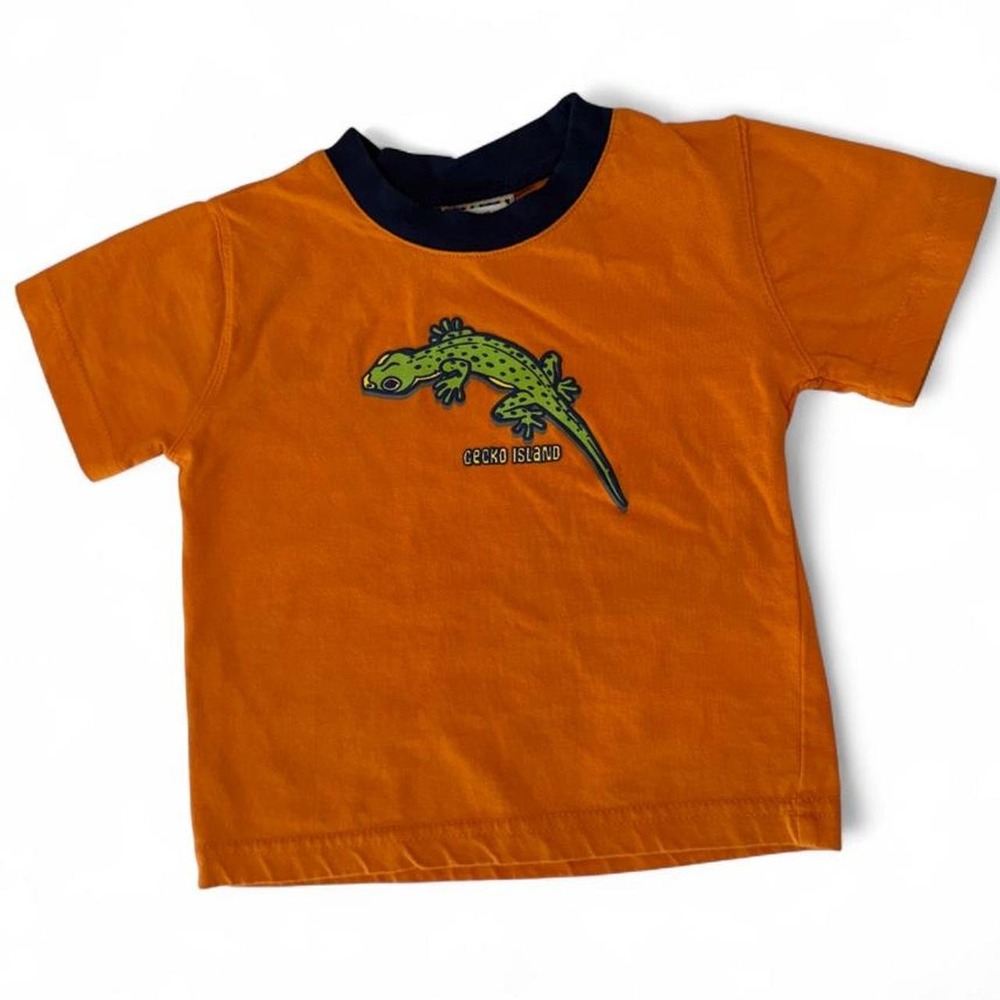 Y2K baby graphic vintage tshirt